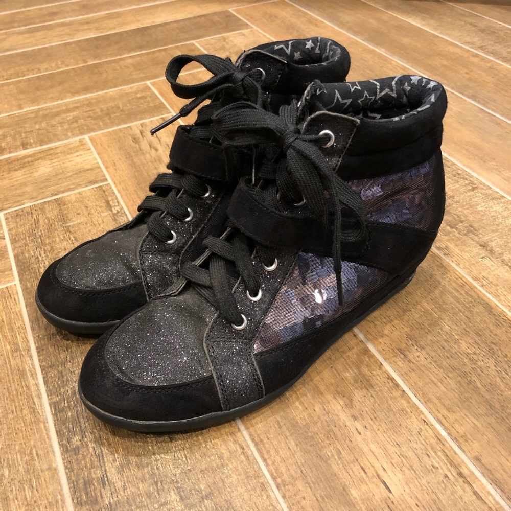 Girls/ Women’s Wedge sneakers- Justice size 8